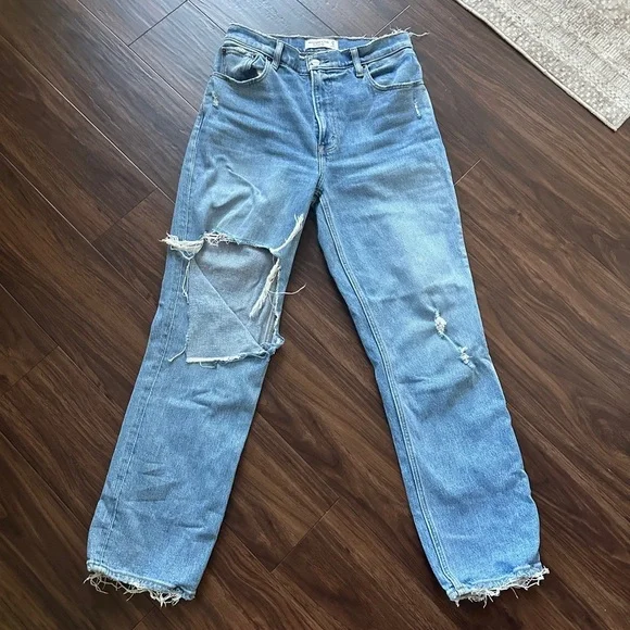 Abercrombie 90s Ultra High Rise Straight Jeans - Picture 2 of 6